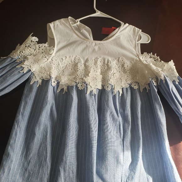 Colder Shoulder Blouse - Picture 1 of 2